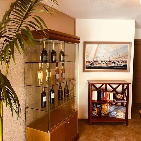 海湾酒店 3* 萨尔泰纳